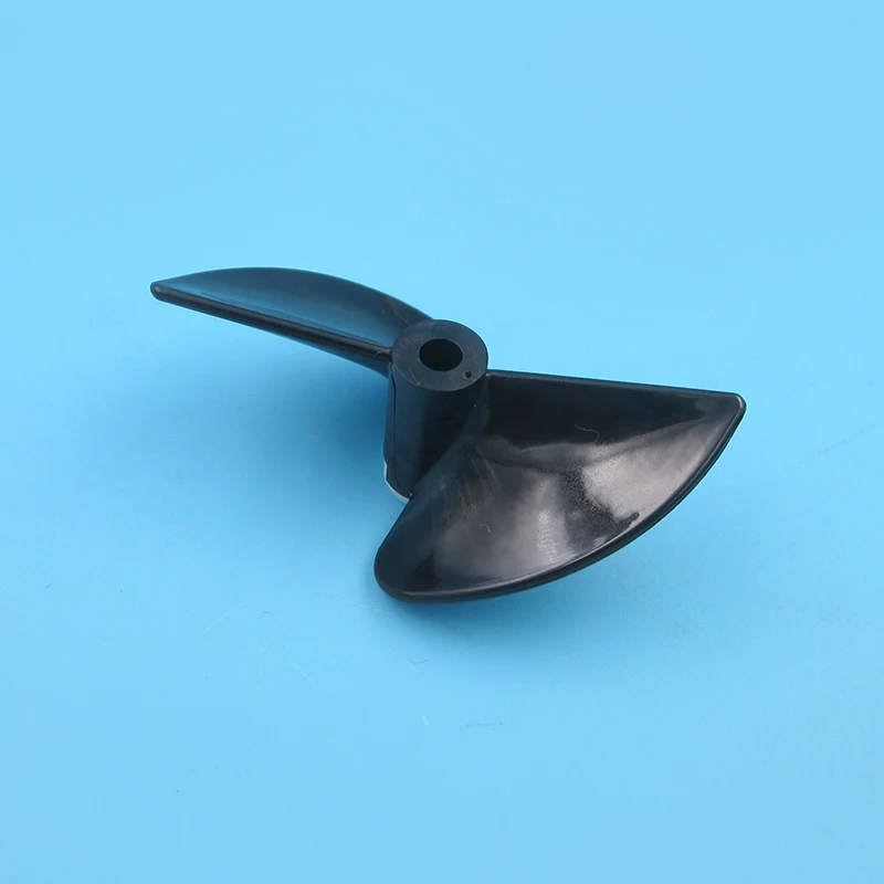 RC Boat 2-Blade Thread Pitch P1.4*D70mm  Central Aperture 5mm Semi-immersed Nylon Paddle Positive/Reverse Propeller