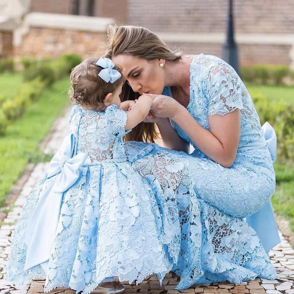 Customized 2024 Blue Mommy and Daughter Prom Dresses Party Elegant Flower Girl Dress Family Matching Clothing Lace Evening Gown