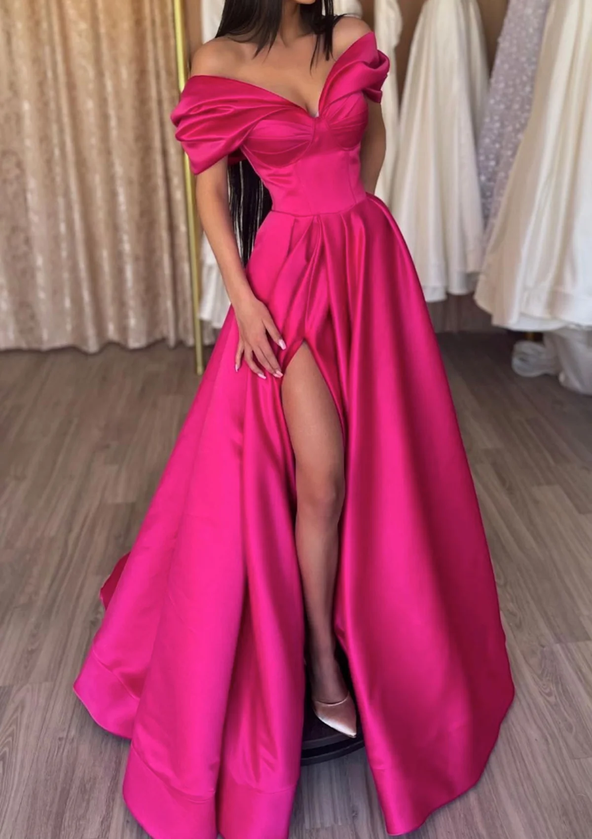 

Luxury Off The Shoulder Evening Dresses Woman's A Line Sexy Side Slit Prom Dresses Smooth Satin Formal Party Elegant Vestidos