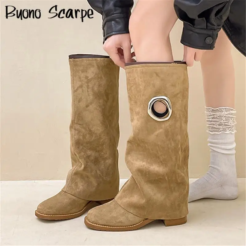 

2025 Luxury Designer Hollow Metal Decorations Round Toe High Heels Women Boots Suede Leather Slip On Fashion Retro Sexy Shoes