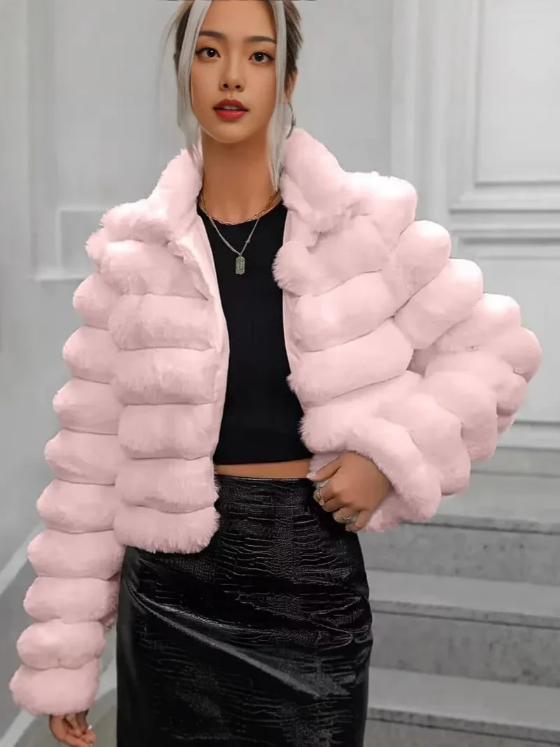 KIDCRKJ зимнее женское пальто из эко-меха, текстурированная полосатая верхняя одежда из искусственного меха для женщин, стильная короткая женская шуба из искусственного меха