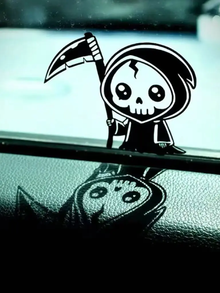 Niedlicher Sensenmann-Autoaufkleber, schwarzer Vinyl-Aufkleber für Fenster, lustige Cartoon-Totenkopf-Autodekoration – Detail 1