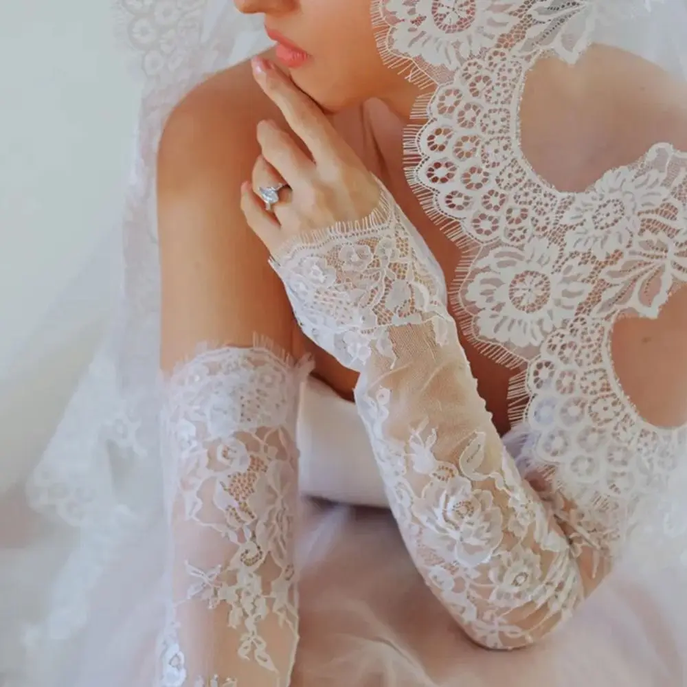 

Elegant Sheer Lace Long Lace Arm Sleeves Semi-Transparent Floral Bridal Gloves White Sun Visor Arm Sleeves for Women