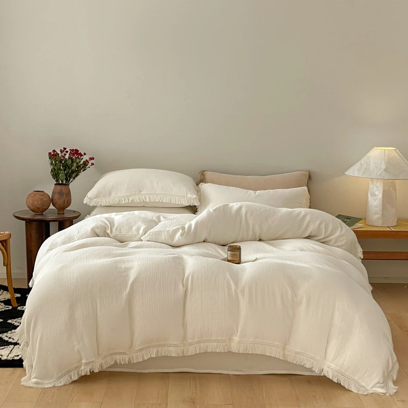 white color tassels decoration 3pcs bedding set includes 1 duvet cover and 2 pillowcases Single double queen king super king