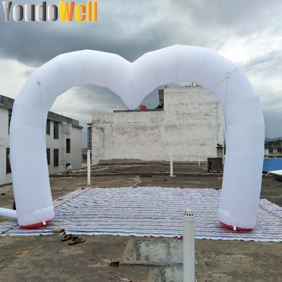 The Shape Of  The Heart -Shaped ArchesIs Like Love With LED Lights  Which Is Used ForVery Romantic Love ArchesFor Night Party