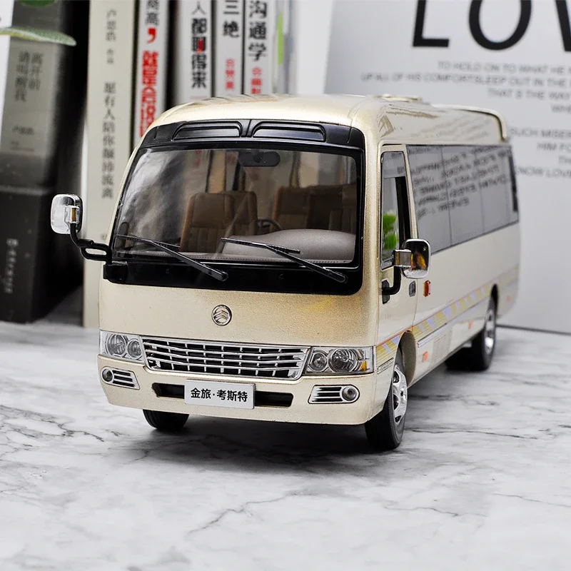 Die Casting 1:24 Scale Toyota Coaster Bus Simulation Alloy Bus Model Metal Toy Gift Children\'s Hobby Souvenir Collection