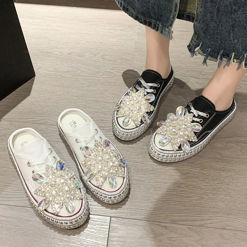 Women Luxury Canvas Shoe Pearl Rhinestone Decoration Skateboard Comfortable Vulcanized Casual Fashion Outdoor Shoes Female 35-40