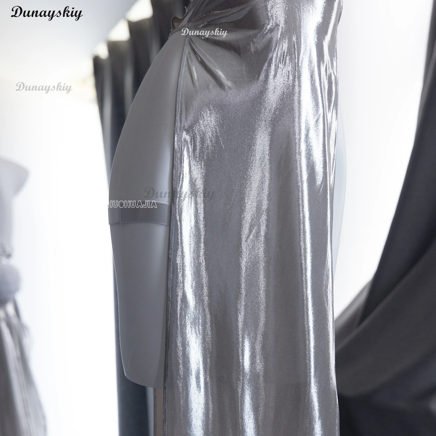 لعبة الأزرق الأرشيف Tsukatsuki ريو مثير تأثيري تأثيري أنيمي زي لعبة الحدث الزي Doujin فستان موحد الباروكات المرأة الأرنب البدلة