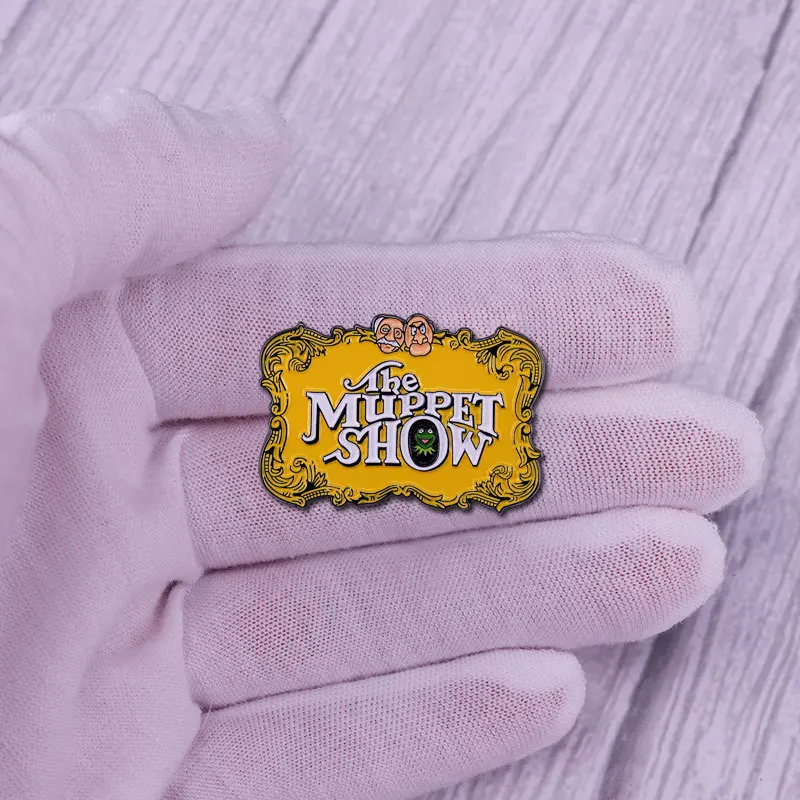 "The Muppet Show" - Logo Broche Cute Letter Badge 70s/80s Comédia Animado Hard Esmalte Pins Acessório de Jóias