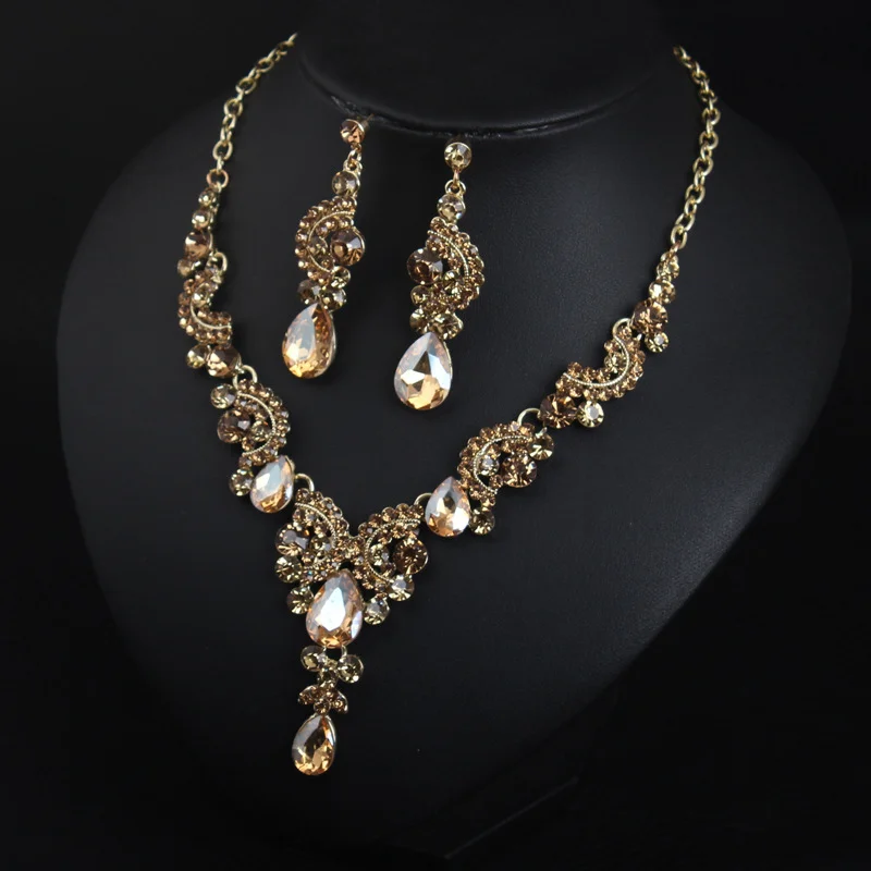 

Ultra-shiny crystal gemstone necklace and earrings set - collarbone evening accessory. High-quality waterproof jewelry