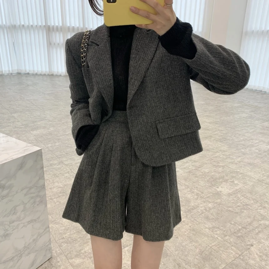 

Autumn Winter Wool Blazer Shorts Two Piece Sets for Women Outfits Full Sleeve Jacket with High Waist A-line Short Pants