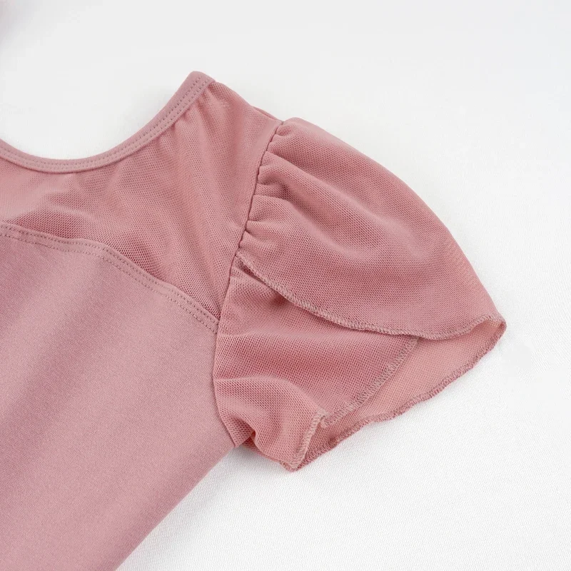 Trykot baletowy dla dzieci z krótkim rękawem, trykot dla małych dziewczynek, trykot taneczny z siateczkowymi wstawkami i kokardą do baletu i treningu rytmicznego.