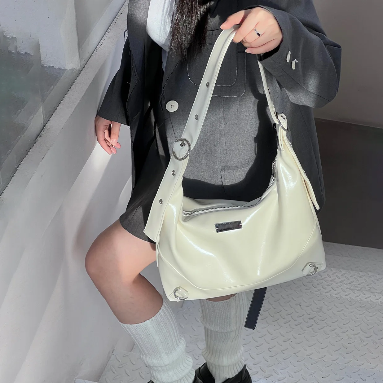 

Ladies Bag Fashion Tote Bag Large Capacity Bag Premium Single Shoulder Crossbody Bag Cool Tote Bag Woman Korean Version Handbags