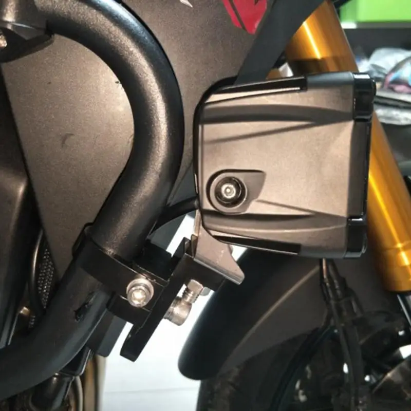 

Motorcycle Headlight Front Fork Bracket - CNC Clamp for Auxiliary LED Spotlights