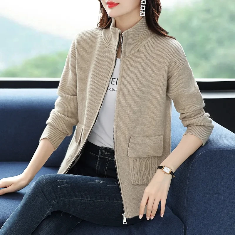 

Spring And Autumn Middle-aged Mother Sweater Jacket Female Jacket 2023 New Loose Pocket Zipper Stand Collar Knitted Cardigan Mom