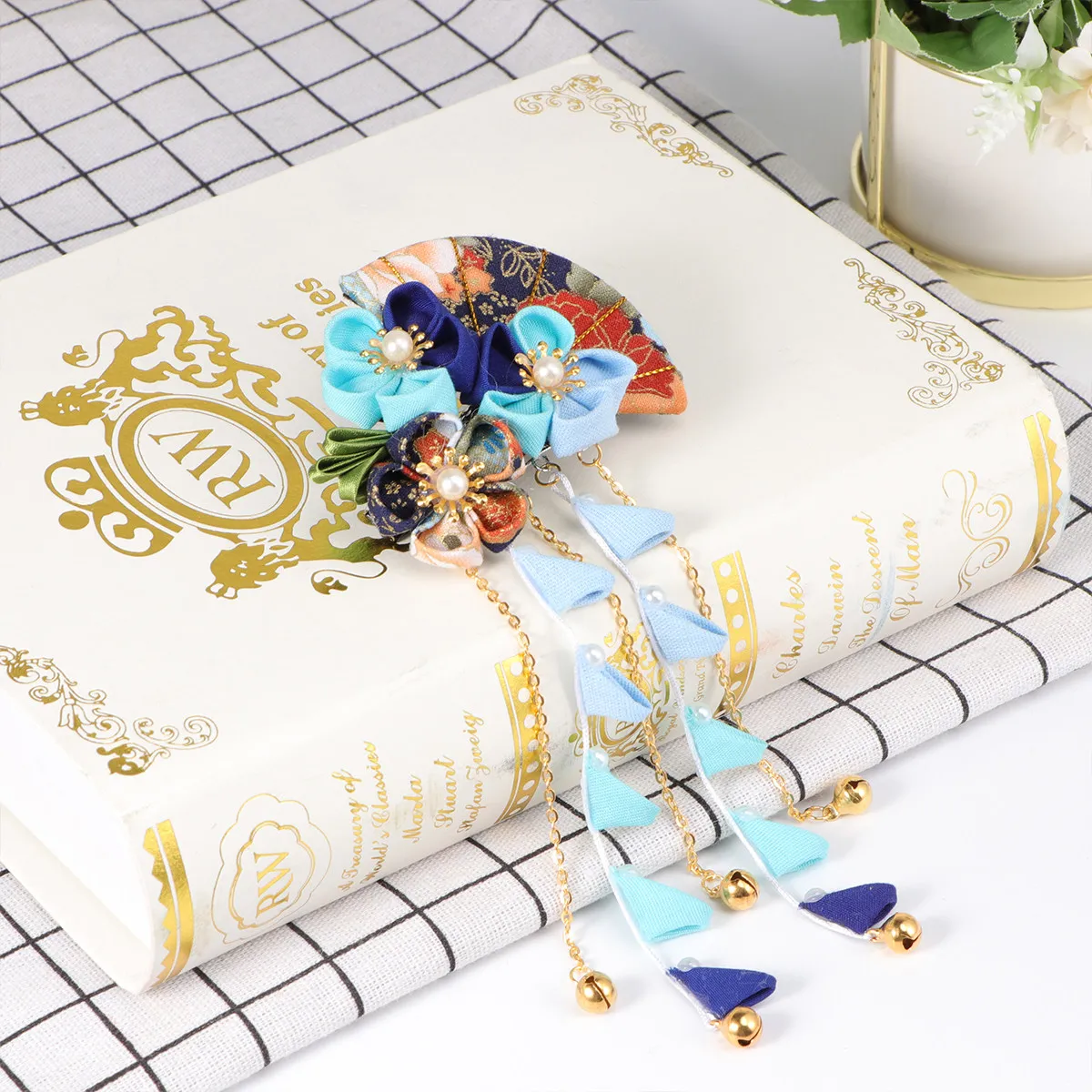 

1Pcs Japanese Style Hairpin Long Tassel Wedding Bridal Hair Clip Attractive Hair Decoration Women Hairpin Flower Hairpins