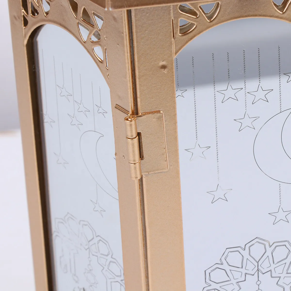 Ramadan Lantern Iron Decorative Storm Lamp with Moon Stars Pattern Warm Light Portable Tabletop Hanging Party Decoration Eid