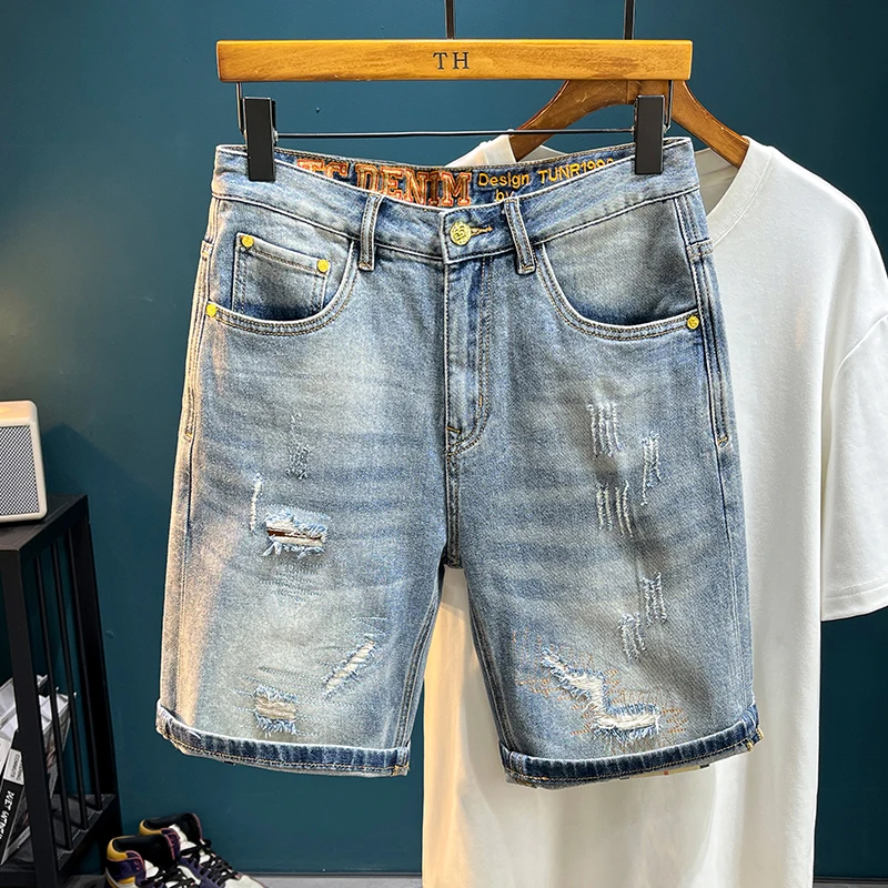 

TC5009 High-end denim shorts with holes, men's trendy brand, elastic, slim fit, embroidered patches, mid-length trousers