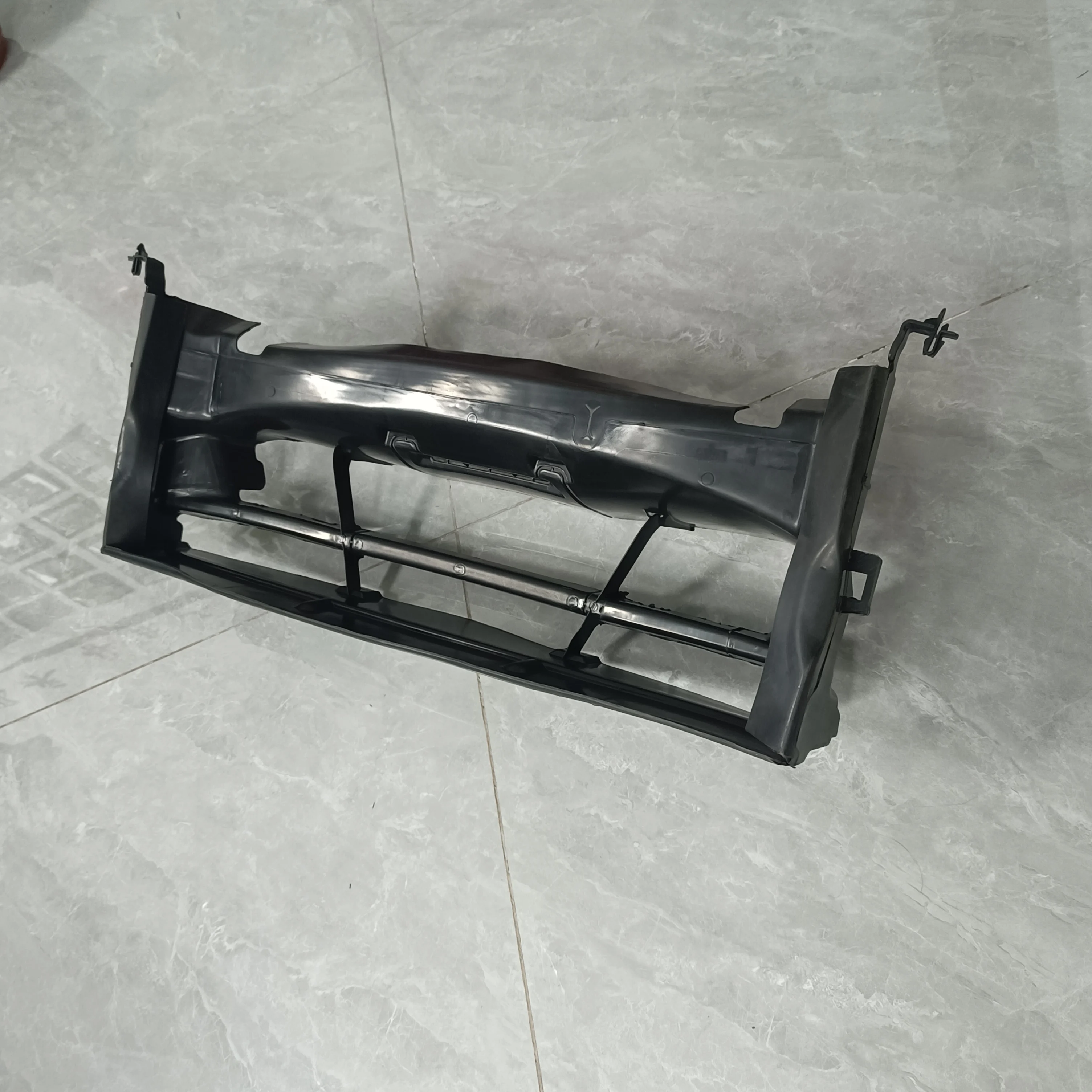 

51747383771 ПЕРЕДНЯЯ НИЖНЯЯ ПОДВЕСКА РАДИАТОРА для BMW 1 F21 F20 7383771 2015