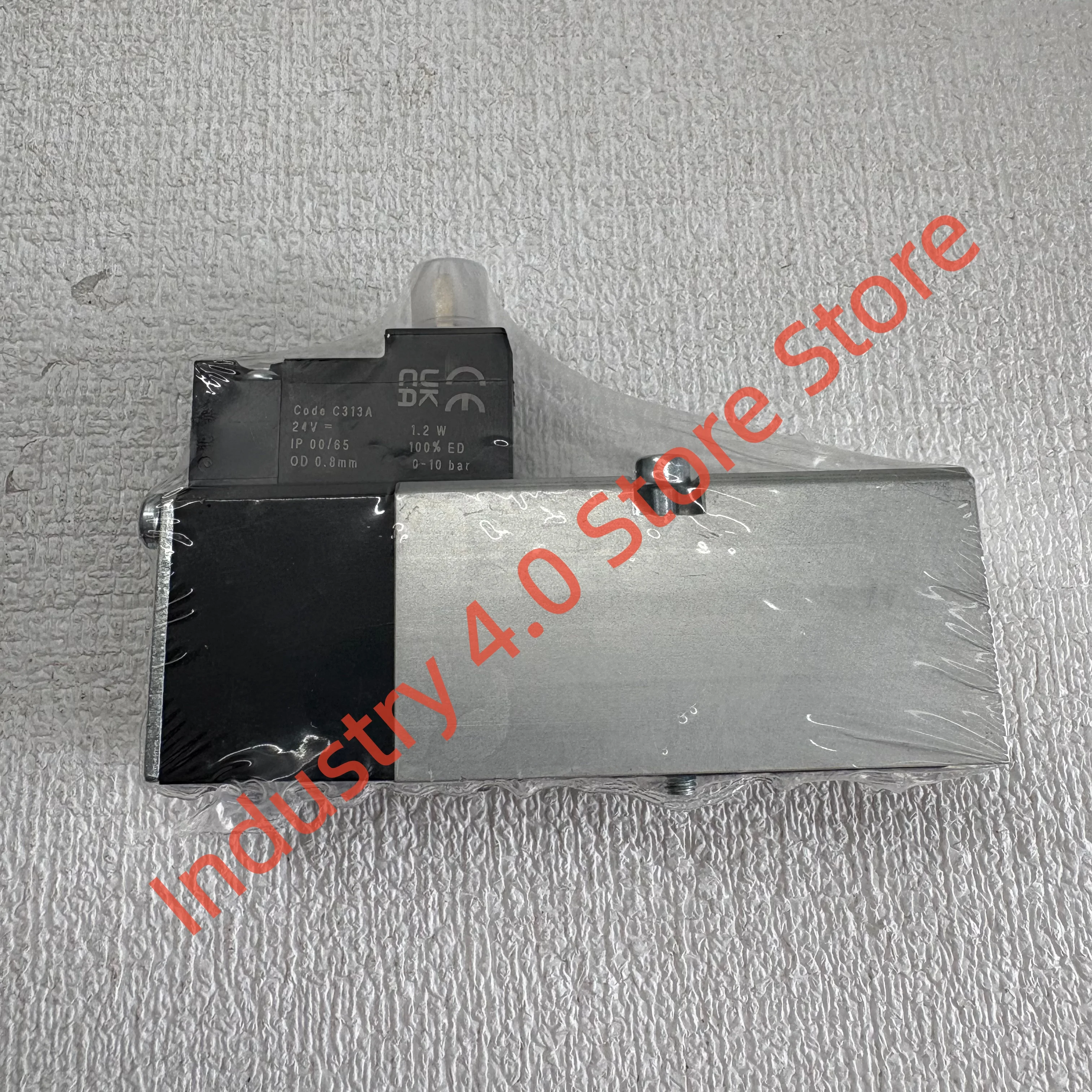 Brand V45A517D-C313A Solenoid Valve  New