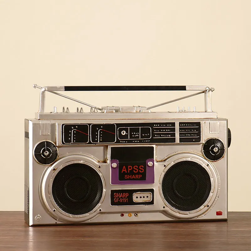 Retro ornaments, vintage TVs, phonographs, radio models, photo props, nostalgic old objects, decorations