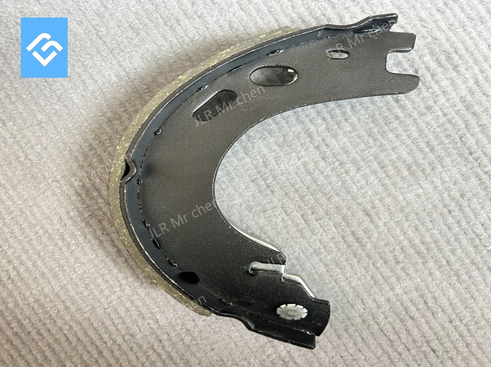 Brake Shoe LR031947 LR021877 SFS500012 SFS500010 810017015 91070900 2712769 for Discovery 3 Discovery 4 original