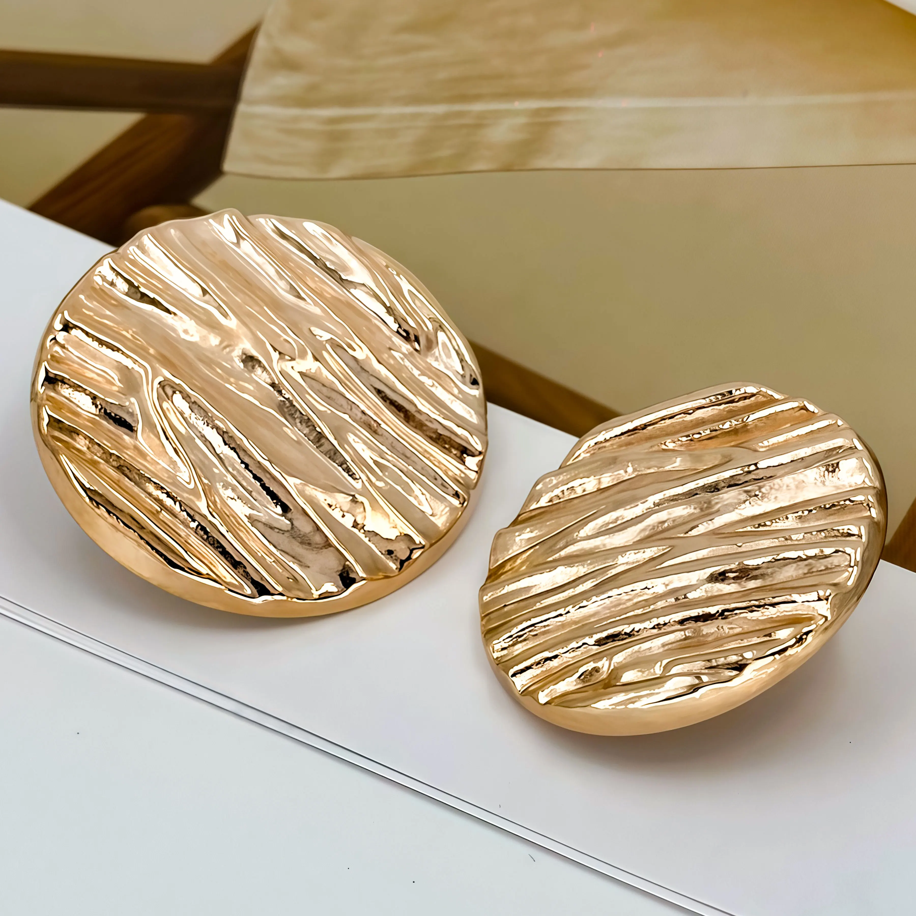 10pcs Golden Round Flat Retro Metal Buttons with Undulating Surfaces, Suitable for Clothing, Suits, Suit Jackets, Decorative