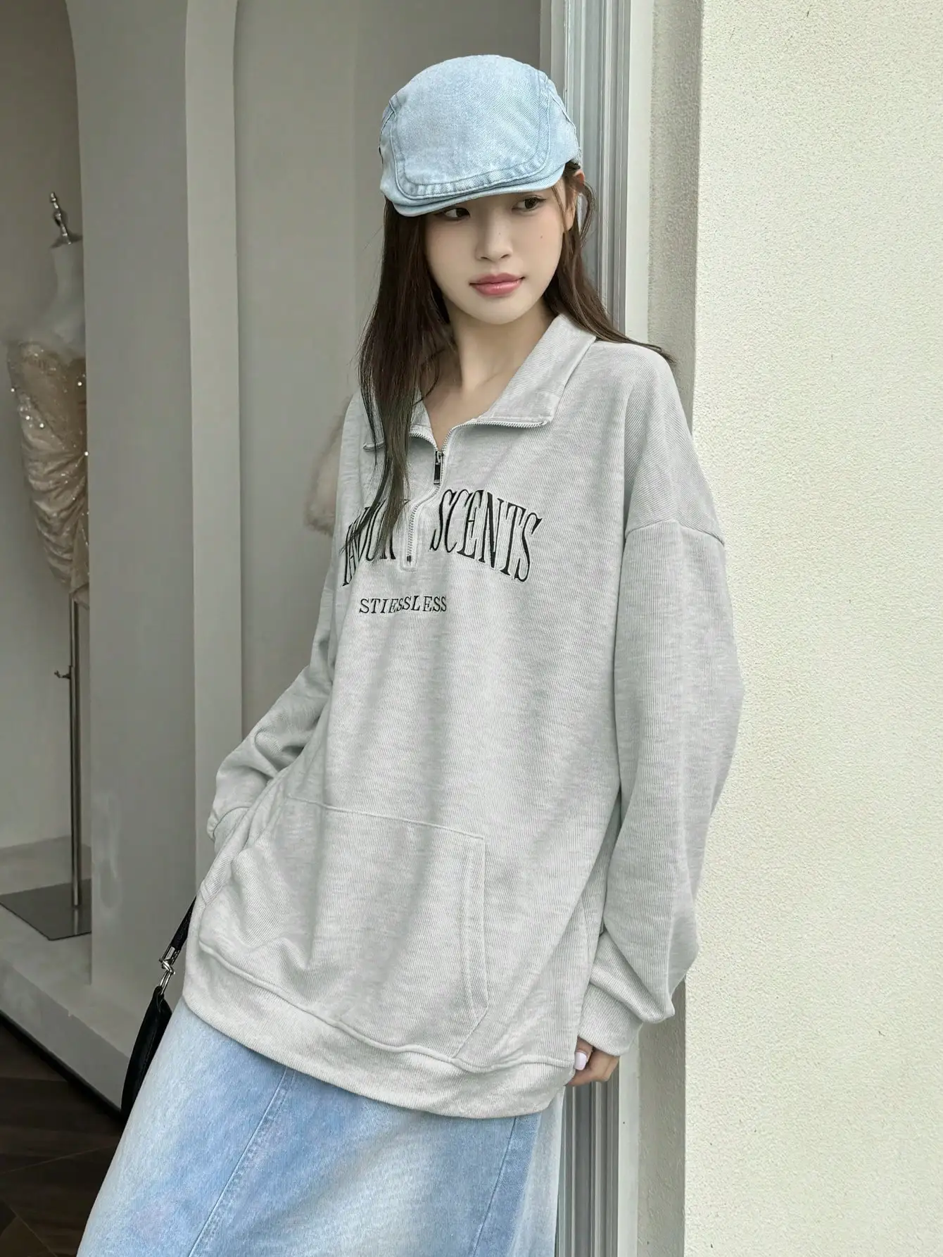 

Korean Chic Autum American Retro Printed Stand Collar Long-Sleeved Jacket Top Lazy Style Loose Versatile Sweatshirt for Women