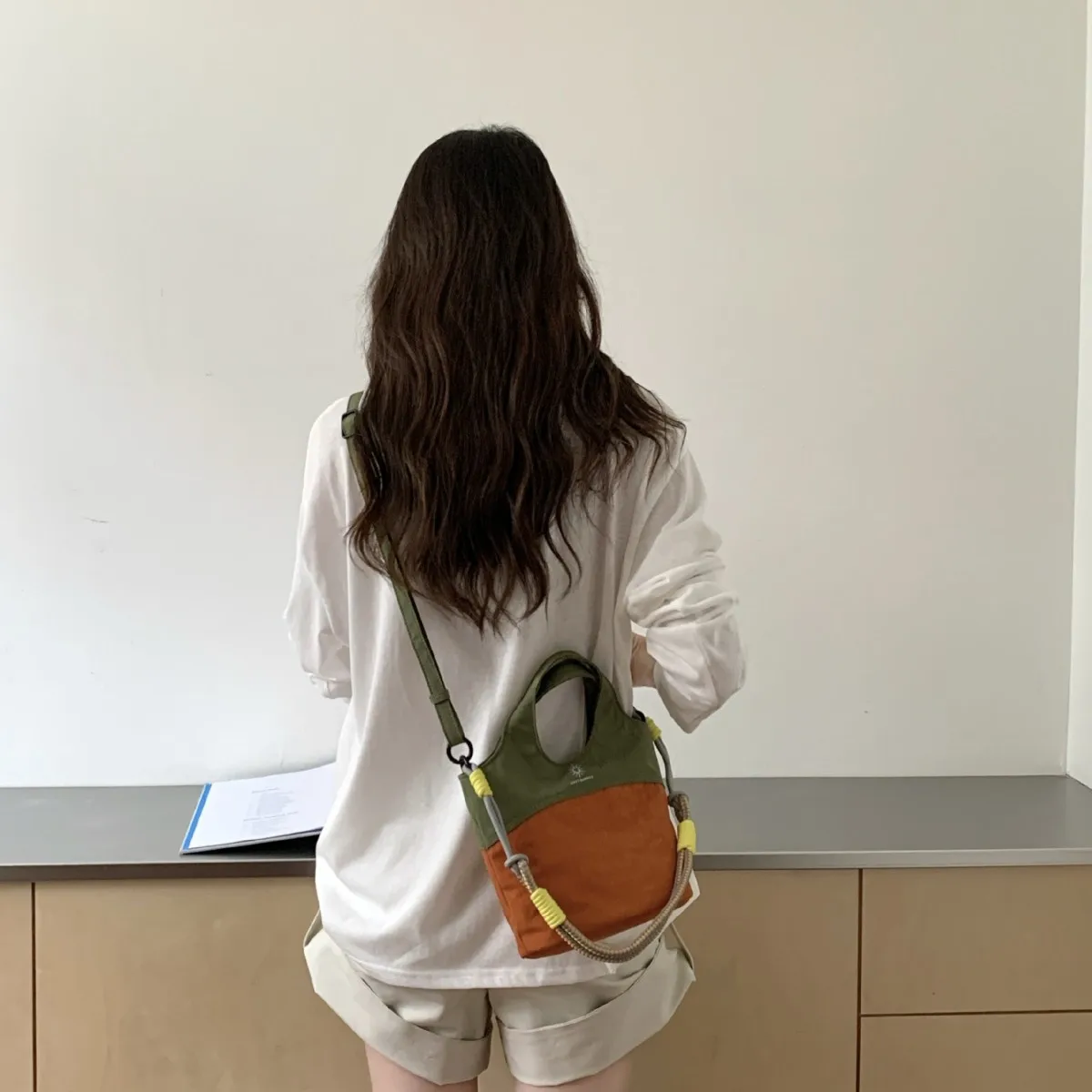 Dopamine  Color Block Nylon Bucket Bag 2026 New Lightweight Versatile Single Shoulder Crossbody Bag for Women