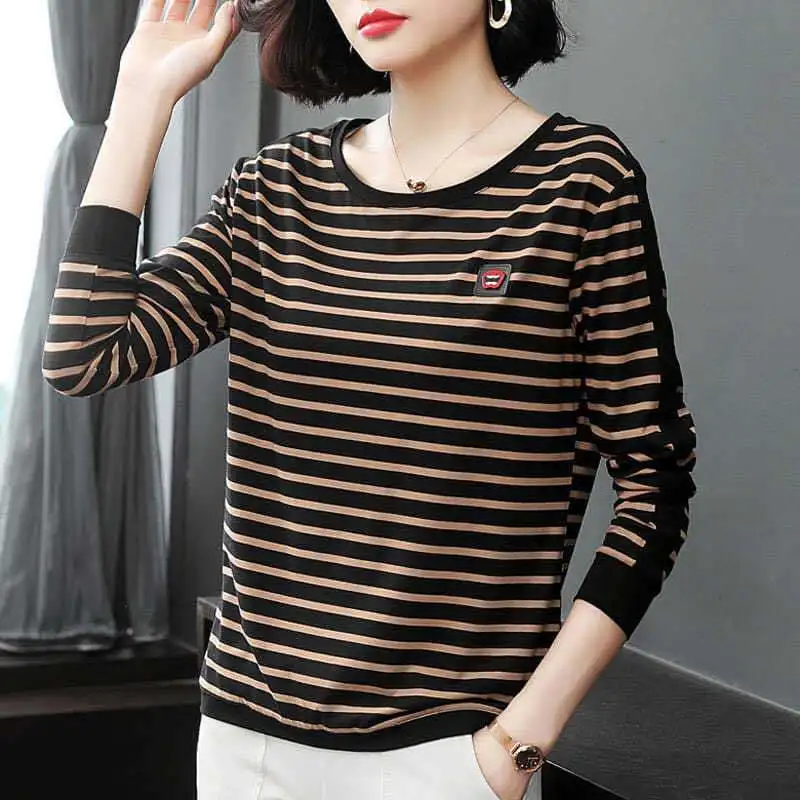 Striped Sleeved Loose Tops Large Size Autumn Collection 2024 New Item Middle-aged Mother Round Neck T-shirt Trendy