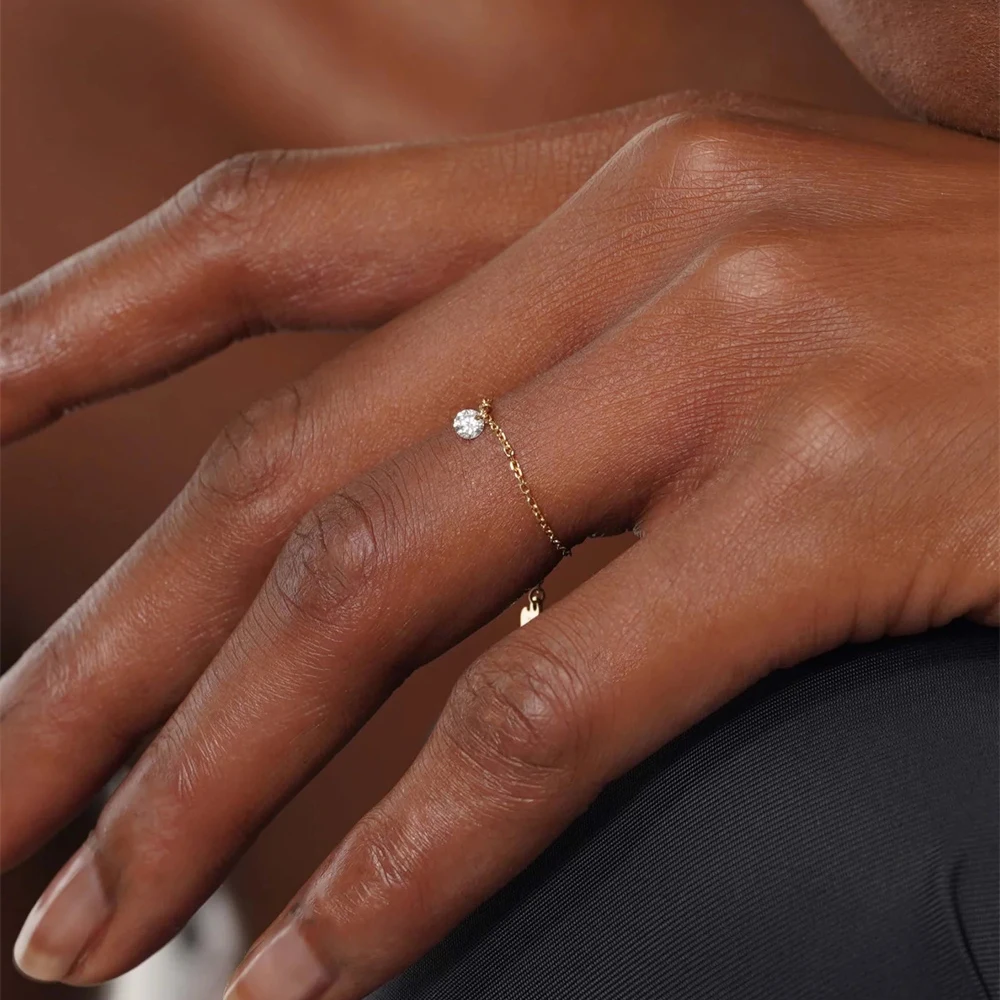 ROXI 925 Sterling Silver Mini Single Round Zircon Dangle Finger Rings Dla kobiet Punk Regulowany otwierany łańcuszek Pierścionek Biżuteria Prezent