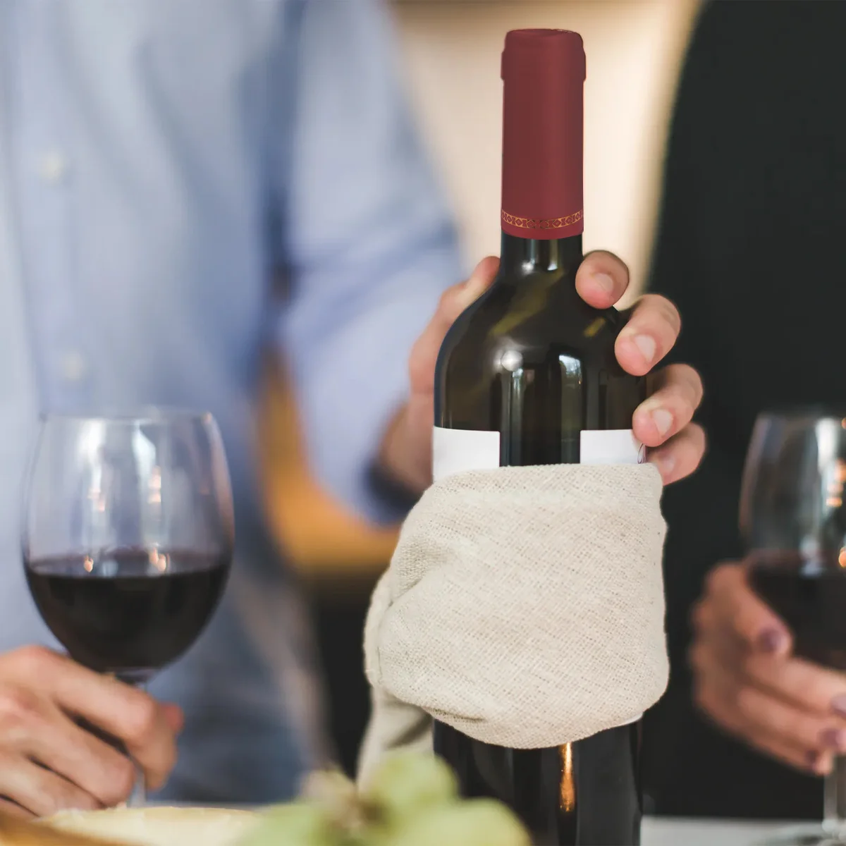 

100Pcs Red Wine Sealed Cover Bottle Heat Shrinkable Cap Fine Workmanship Exquisite Design Heat Shrink Cap