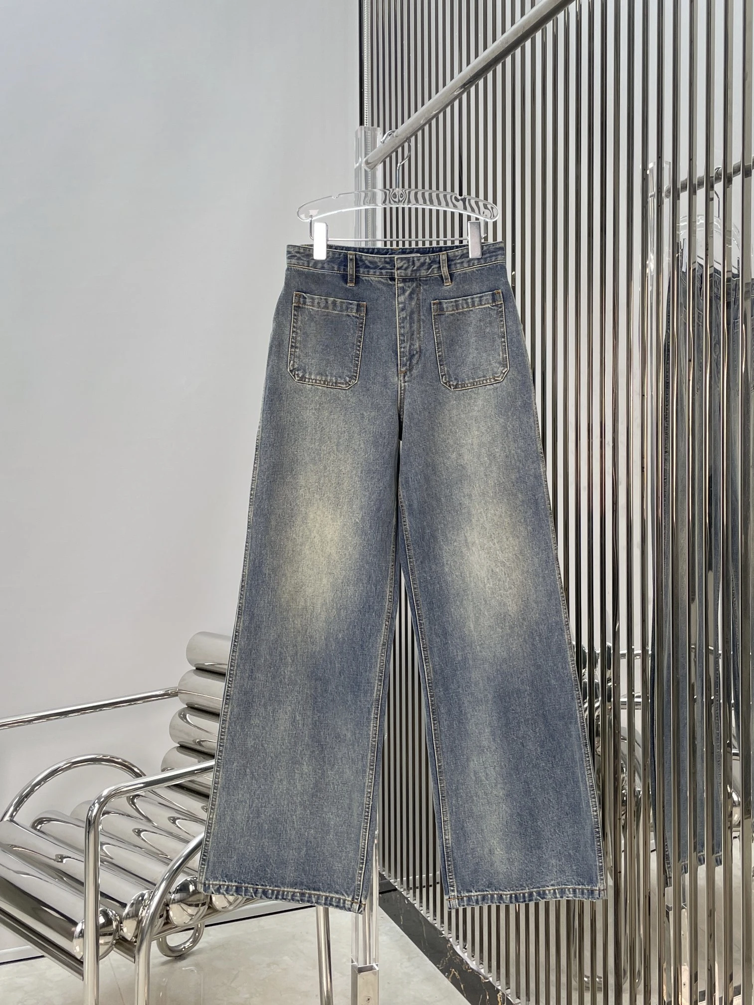

Retro Distressed Denim Pants Women's Embroidered Letter Knot Loose Wide Leg Jeans Front Patch Pocket Casual Trousers