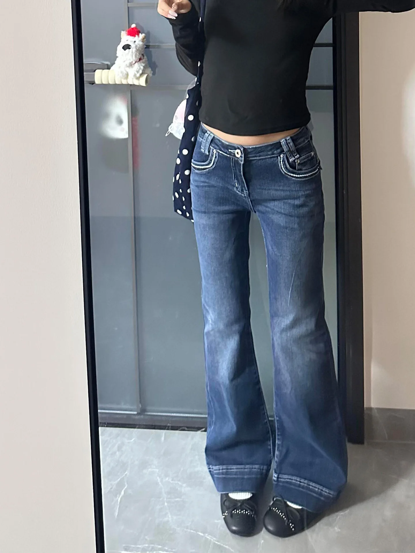 

Женские джинсы-клеш Slim Fit глубокого синего цвета, утягивающие, с эффектом потертости, весна 2026, сексуальные, с низкой посадкой, прямые штанины