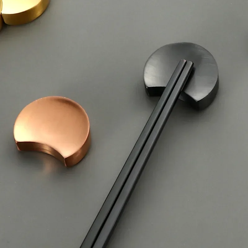 1 Pc Creative Japanese 304 Stainless Steel Chopsticks Rest Personalized Hotel Household Chopsticks Pillow Spoon Holder Tableware