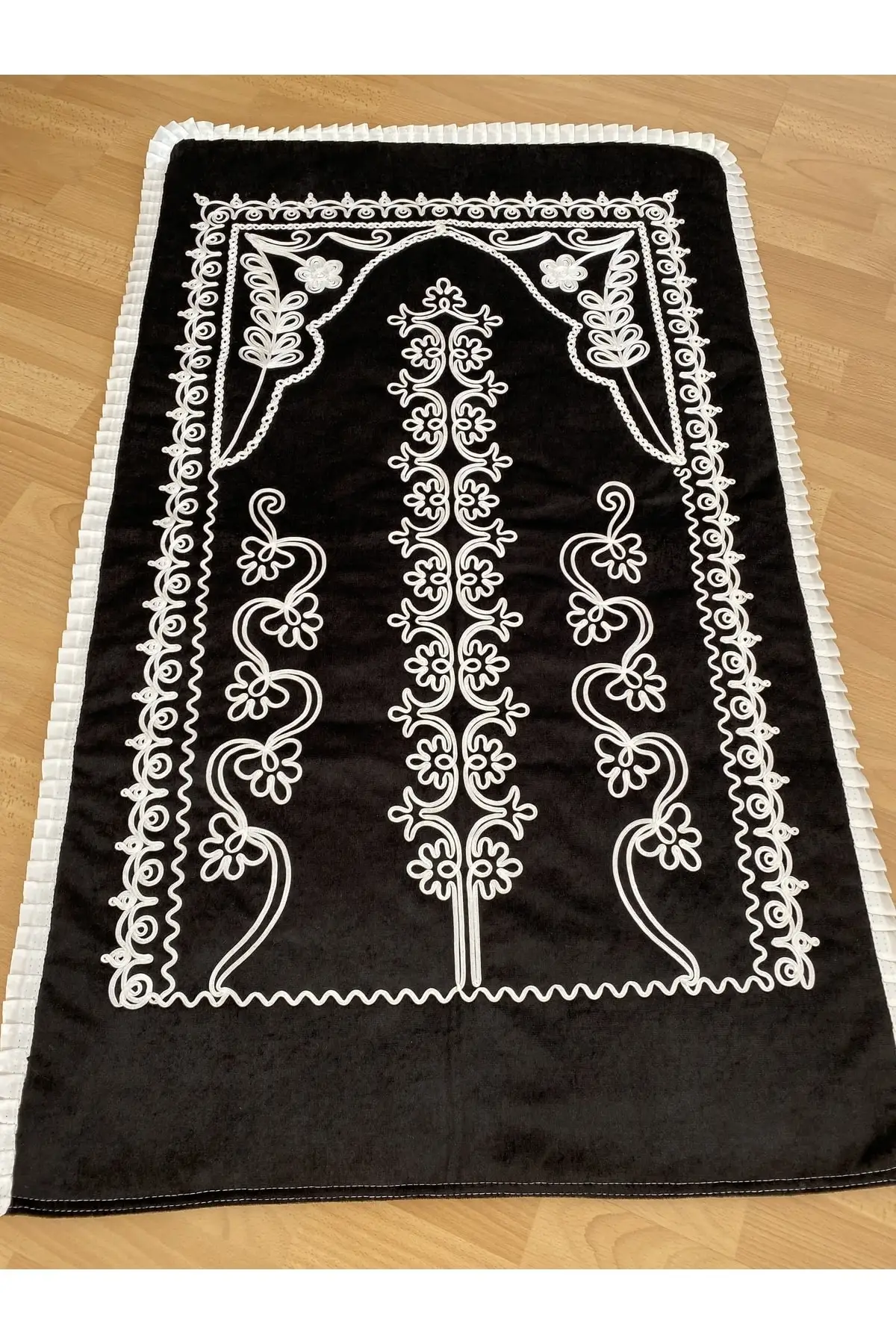 DOLBOVI black velvet dowry bridal set Seccadesi Meditation Rug