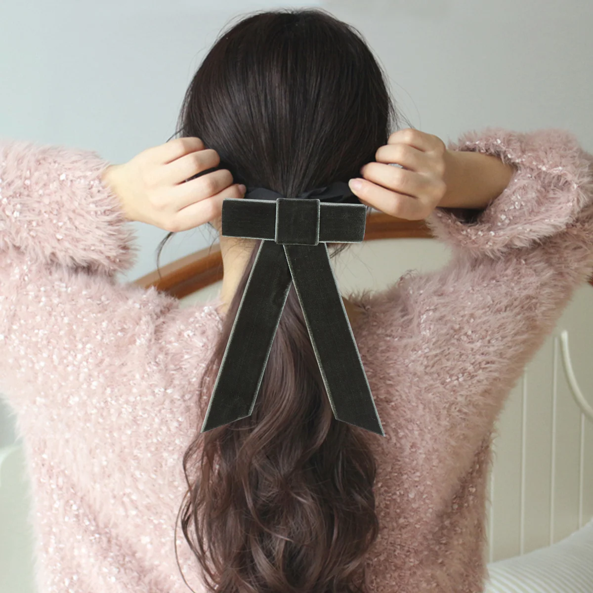 

1Pcs Butterfly Knot Hair Clips for Girls Large Bowknot Design Spring Barrettes Elegant Hair Pins Party Wedding Christmas Gift