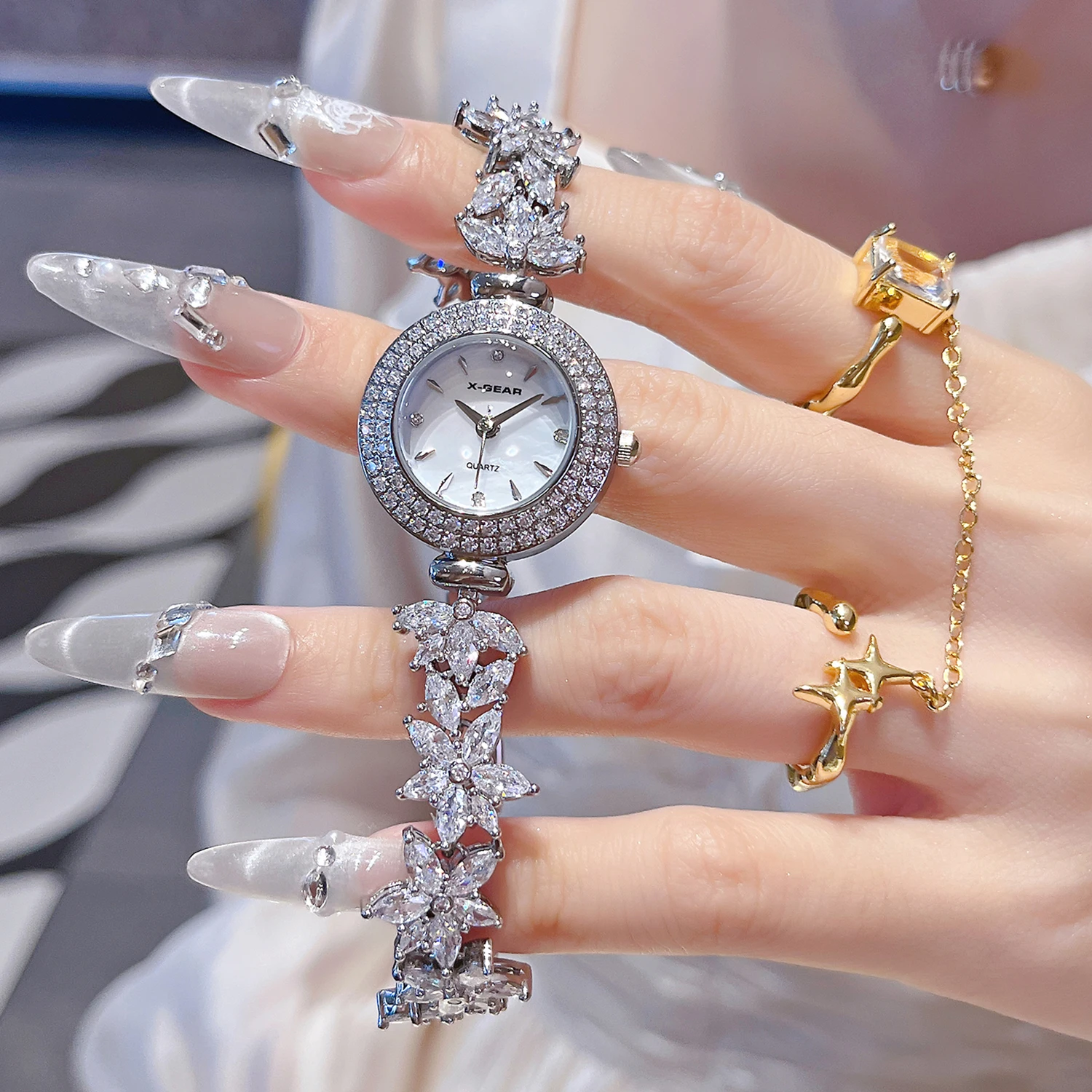 

Роскошные нишевые женские часы с бриллиантами, модный ремешок из нержавеющей стали, кварцевые женские глубокие водонепроницаемые 30-метровые часы