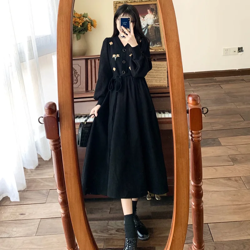 

Elegant plus Size Women's Dress Embroidered Flower Corduroy Slimming A-Line Skirt Long Sleeve High Waist Autumn Winter Dress