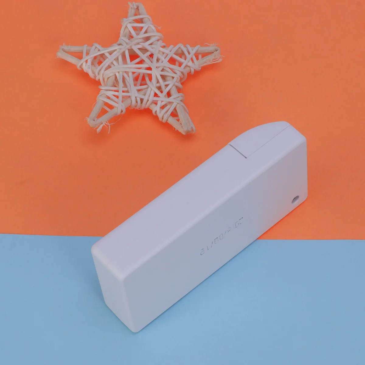 

15W Constant Voltage Power Supply Dc 12V Led Driver For G4 Mr16 Lamps White 91*41*20Mm 0.5-15W Output 220-240V Input Over