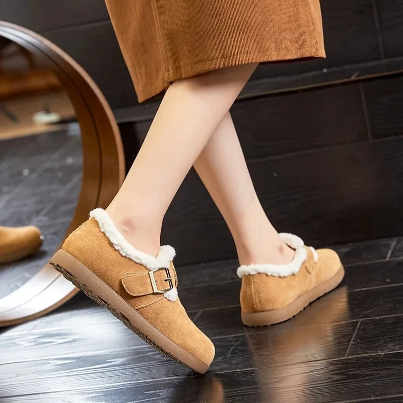 2024 New Flat-soled plus velvet flat shoes for Women Winter Women Sneakers Shoes comfortable Fur Female shoes for Women