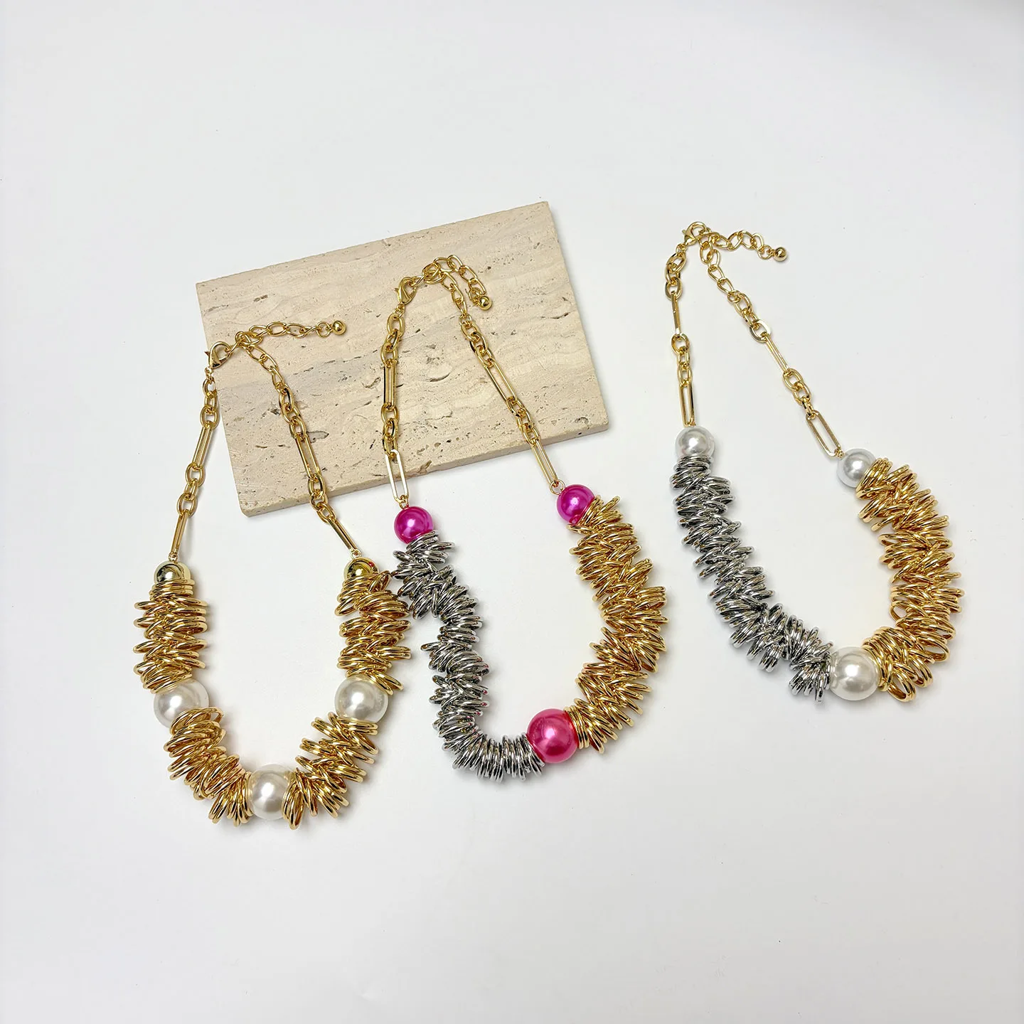 

Gold Silver Two-tone Coil Pearl Necklace Elegant Temperament Clavicle Chain Minimalist Daily Women Fashion Accessories