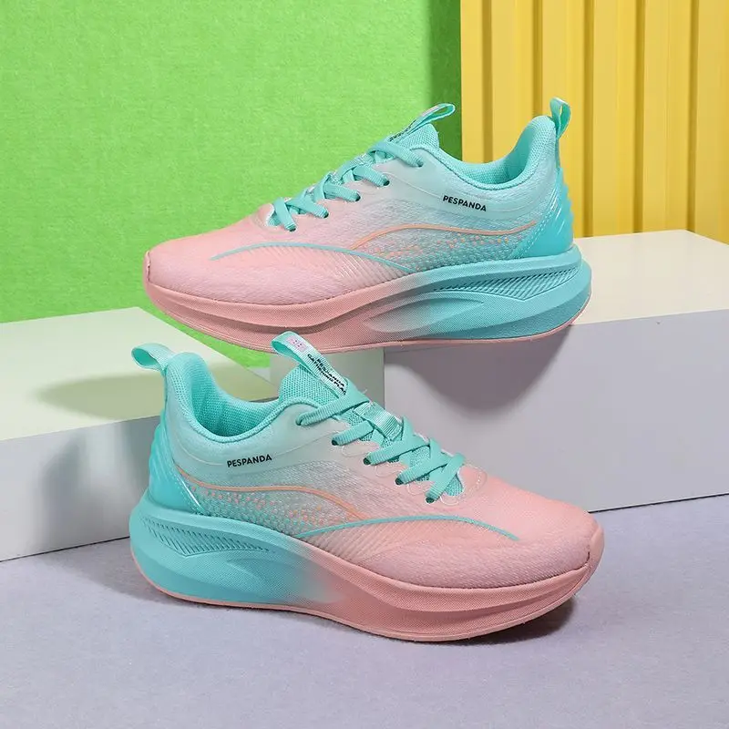

2025 New Men's and Women's Running Shoes Rebound Shock Absorbing Outdoor Sneakers Fitness Shoes Breathing Jogging Sneakers