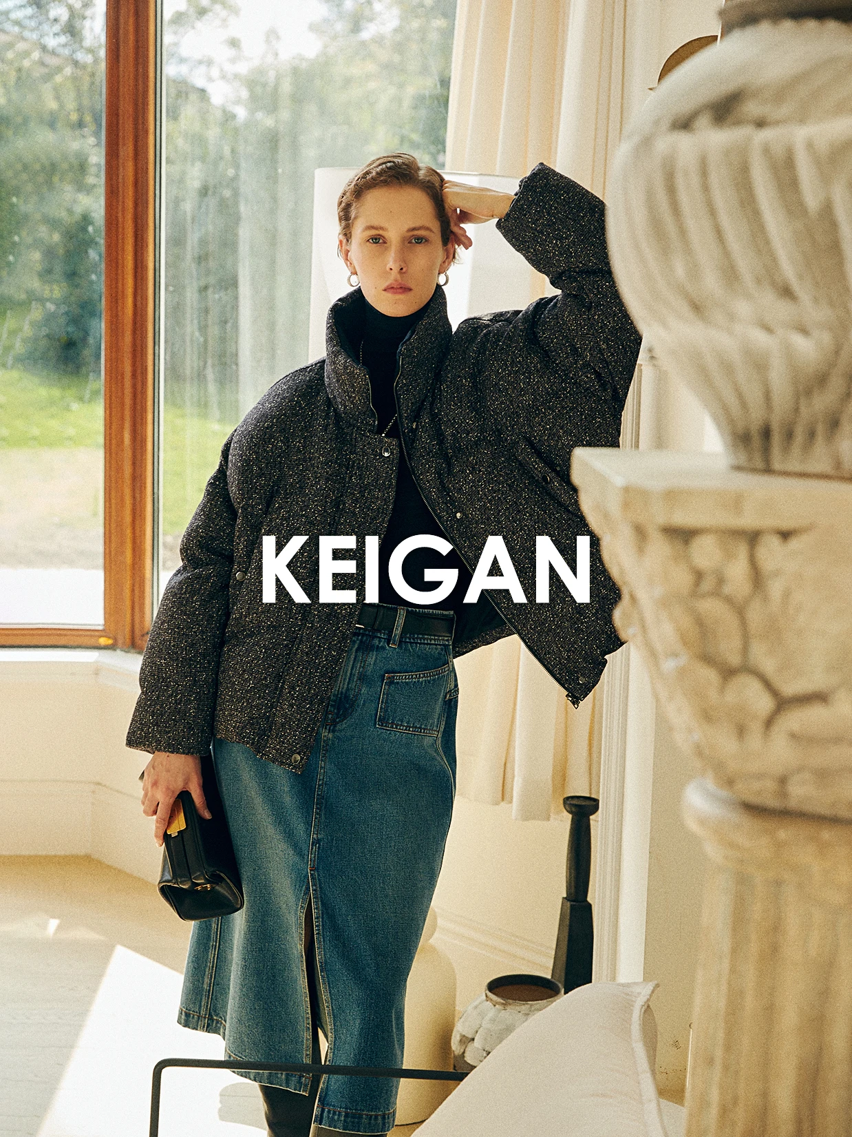 

KEIGAN Black Label LoveM Style 95 White Goose down Bread Style Short Puffer Jacket Embroidered Texture Commute Simple Straigh...