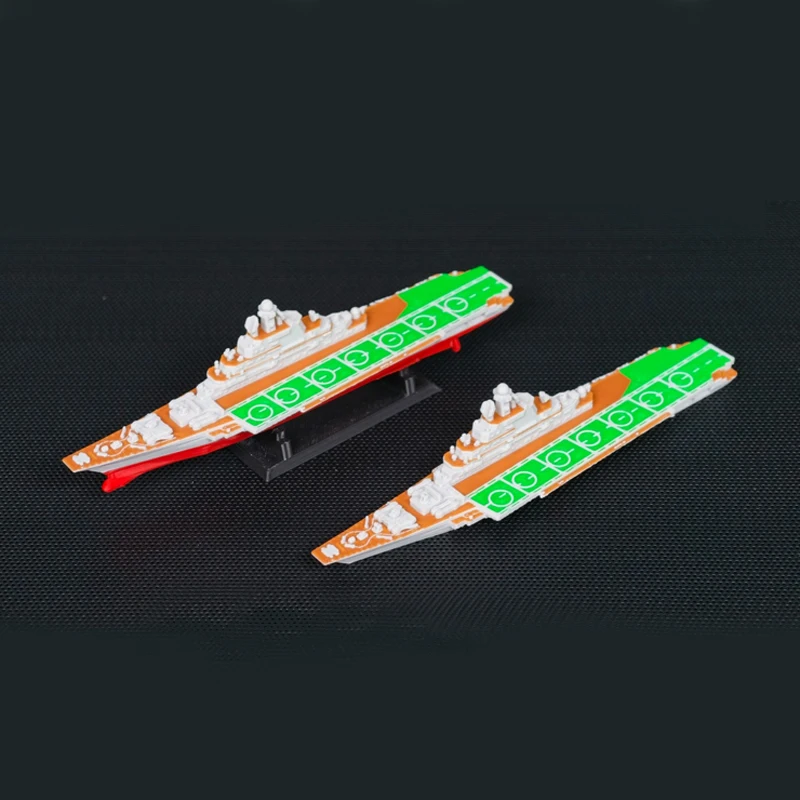 1PC 1/2000 Scale Type 1143 Kiev-class Aircraft Carrier Model Miniature Naval Vessel Length 13.7cm for Static Display DIY Diorama