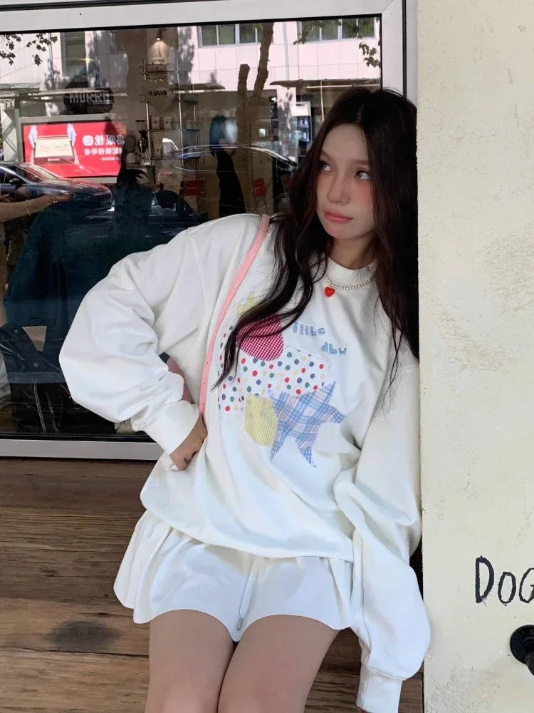 ADAgirl Kawaii Strawberry Patchwork Hoodies Women White Star Graphic Long Sleeve Oversized Streetwear Autumn Y2k Clothes 2000s