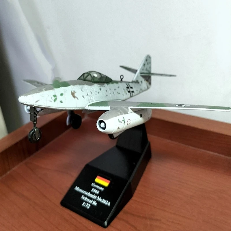 

1/72 World War Ii Messerschmitt Me262 Jet Fighter Finished Aircraft Model Decoration Aged Version Alloy Exquisite Collection