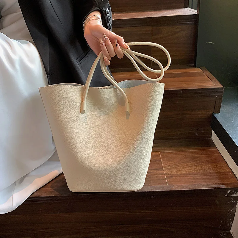 Senior Texture Handbag For Women 2023 New All-Match Single Shoulder Bucket Shopping Basket Commuter Tote Bag Fashion Pure Color