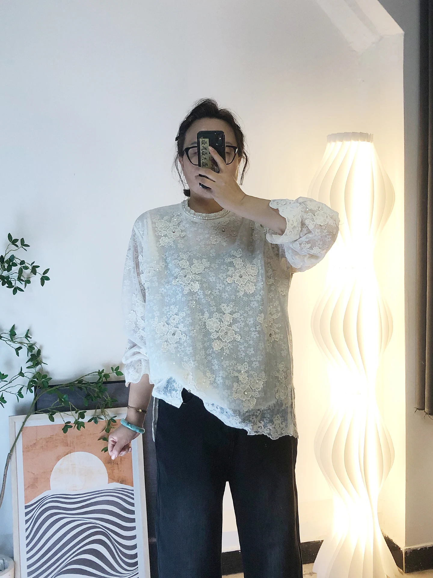 

Женская модная блузка больших размеров с эффектом похудения, вышивкой, кружевом, цветочным узором, шифоновая, свободного кроя, с длинным рукавом, для повседневной носки