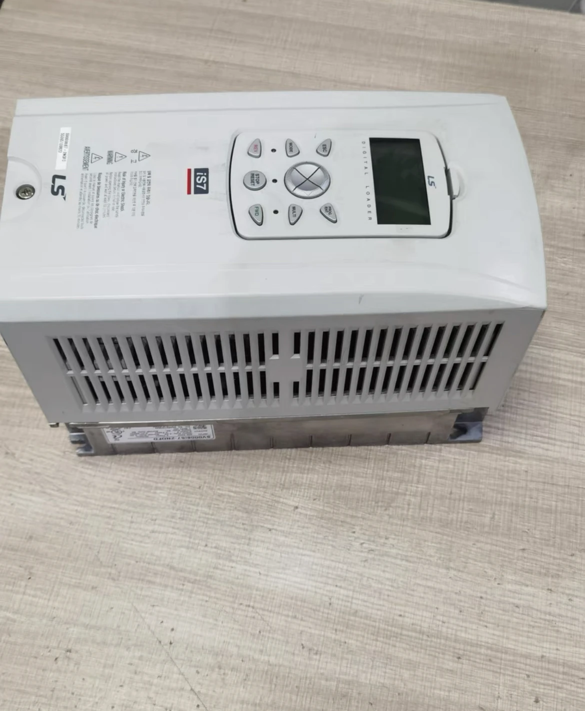 Inversor usado SV0008iS7-2NOFD prueba OK